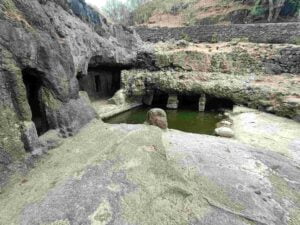 Danghata-Cave0