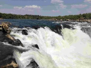 Dhuandhar-Waterfalls-Bhedaghat1