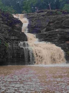 Pandav-Waterfalls-Panna1