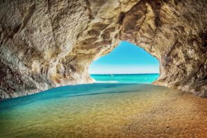 beach-g1353da984_640