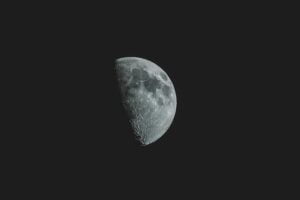 half-moon-1866821_640