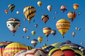 hot-air-balloons-1867279_640