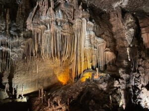 Blanchard-Springs-Caverns