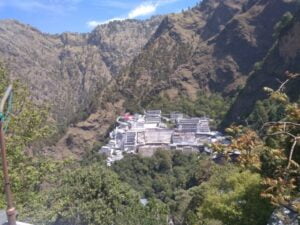Vaishno-Devi-Temple-Small