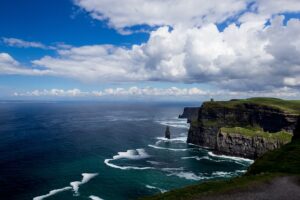 cliffs-of-moher-4207875_640