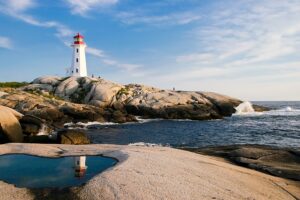 lighthouse-1872998_640