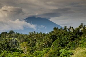 volcano-384667_640