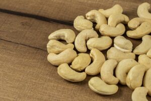 anacardium-3523449_640