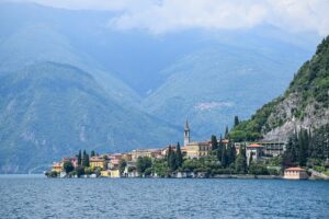 lake-como-1576614_640-1