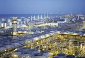 oil-refinery-in-saudi-arabia-Medium